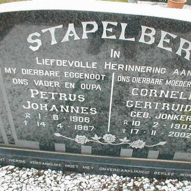 STAPELBERG Petrus Johannes 1906-1987 &amp; Cornelia Gertruida JONKER 1909-2002