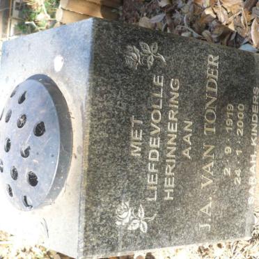 TONDER J.A., van 1919-2000