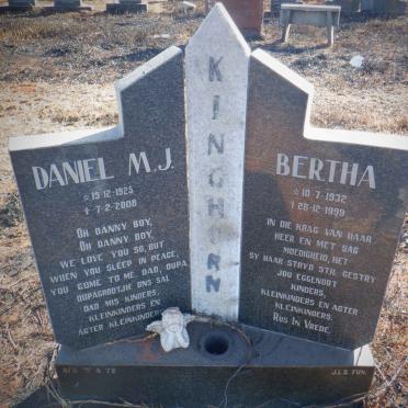 KINGHORN Daniel M.J. 1925-2008 &amp; Bertha 1932-1999