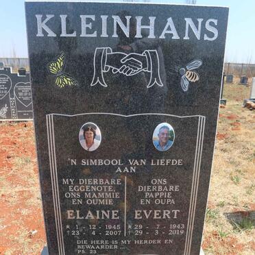 KLEINHANS Evert 1943-2019 &amp; Elaine 1945-2007 