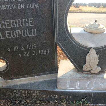LLOYD George Leopold 1916-1987 &amp; Maria Magdalena Catharina 1926-2006