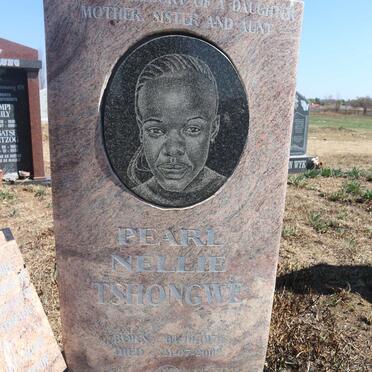 TSHONGWE Pearl Nellie 1970-2009