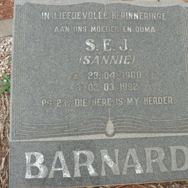 BARNARD S.E.J. 1900-1992