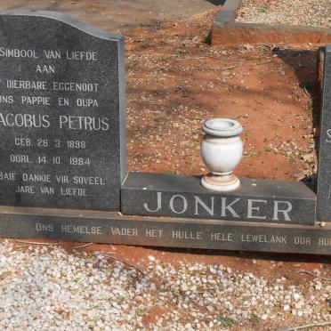 JONKER Jacobus Petrus 1898-1984 &amp; Susanna Francina 1905-1996