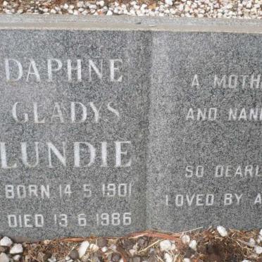 LUNDIE Daphne Gladys 1901-1986