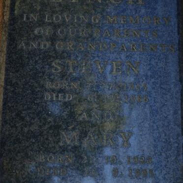 LYNCH Steven 1913-1986 &amp; Mary 1920-1995