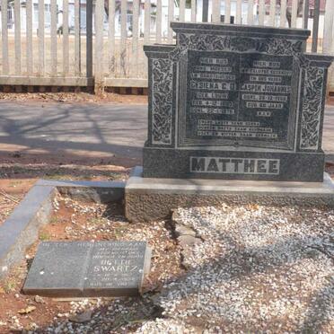 MATTHEE Casper Johannes -1950 &amp; Gesiena C.D. LOUW 1893-1978 :: SWARTZ Bettie 1917-1982