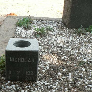 MENGEL Nicholas 1921-2010