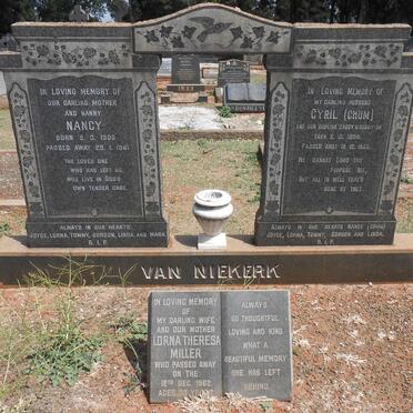 NIEKERK Cyril, van 1898-1955 &amp; Nancy 1900-1961 :: MILLER Lorna Theresa -1962