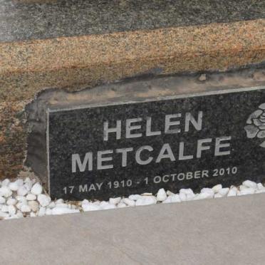 ROBB James John 1881-1949 &amp; Regina Catherina Tedora 1887-1979 :: METCALFE Helen 1910-2010