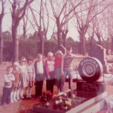 SCHROEDER Ernest Edward Schroeder 1932-1982
