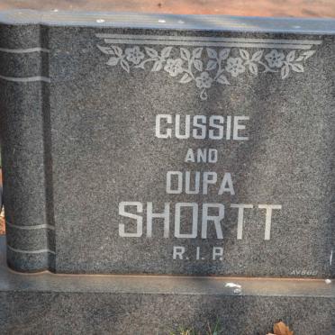 SHORTT Oupa &amp; Gussie