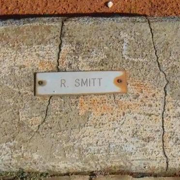 SMITT R.