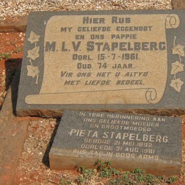 STAPELBERG M.L.V. -1961 &amp; Pieta 1892-1981