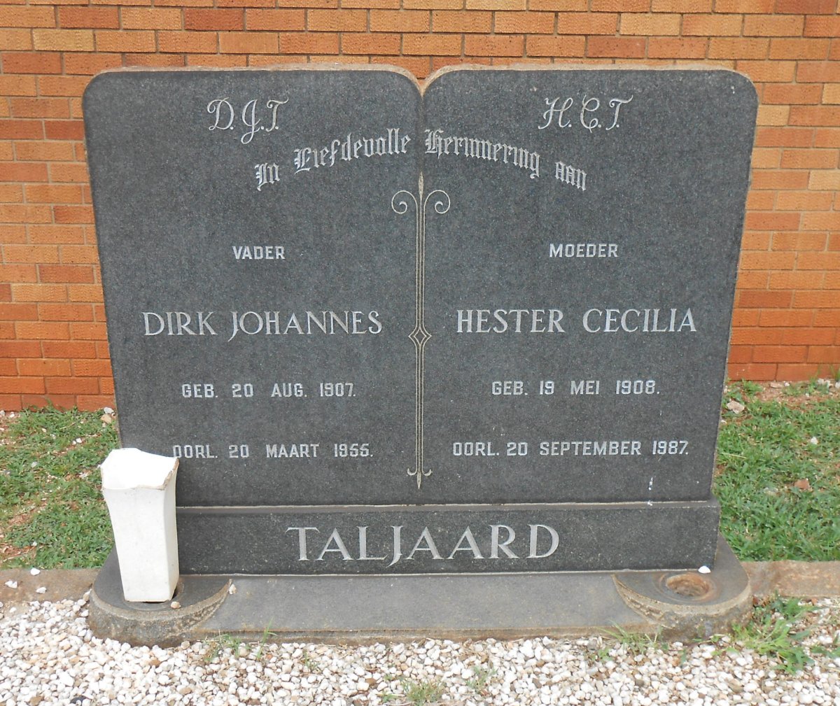 TALJAARD Dirk Johannes 1907-1955 &amp; Hester Cecilia 1908-1987