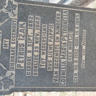 ZYL Petrus Izak, van 1882-1942 &amp; Cornelia Maria Petronella NORTJE 1882-1965