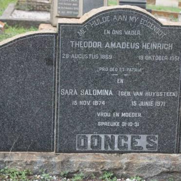 DÖNGES Theodor Amadeus Heinrich 1869-1951 &amp; Sara Salomina VAN HUYSSTEEN 1874-1971