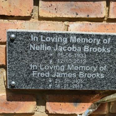 BROOKS Fred James 1925-2013 &amp; Nellie Jacoba 1933-2012