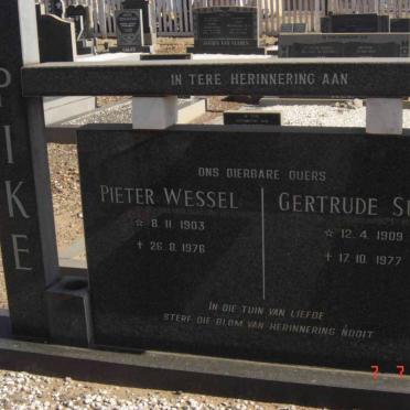 PIKE Pieter Wessel 1903-1976 &amp; Gertrude Suzan 1909-1977