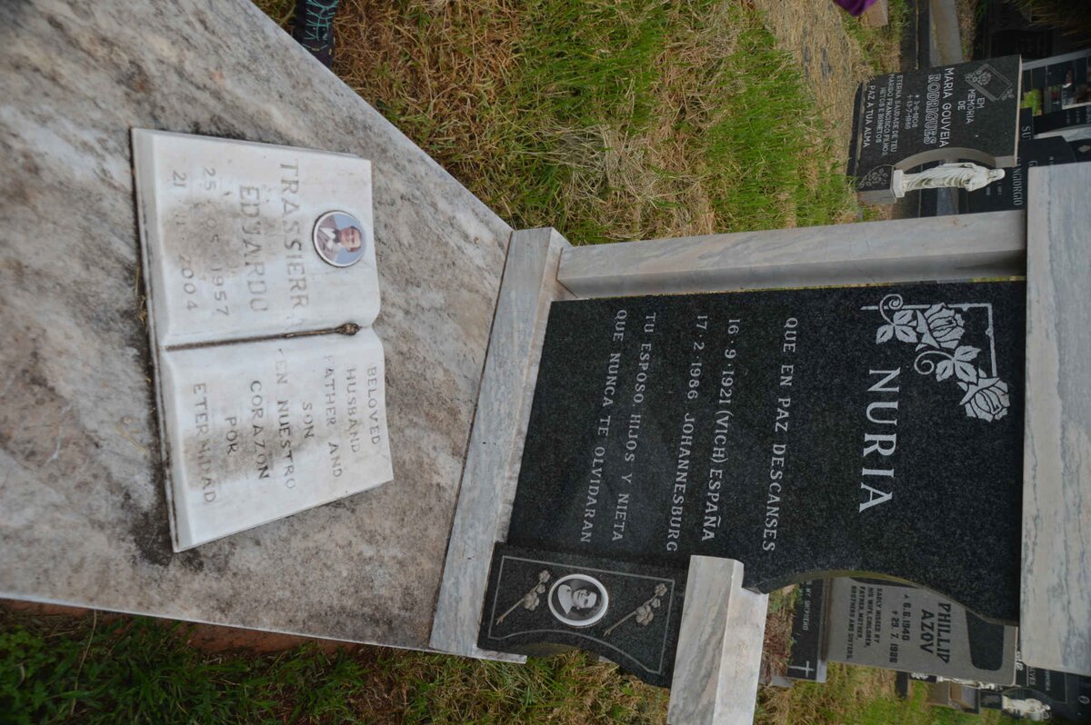 ? Nuria 1921-1986 :: ? Trassierr Eduardo 1957-2004