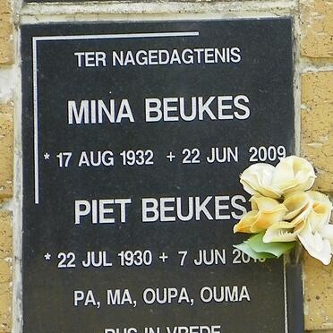 BEUKES Piet 1930-201? &amp; Mina 1932-2009