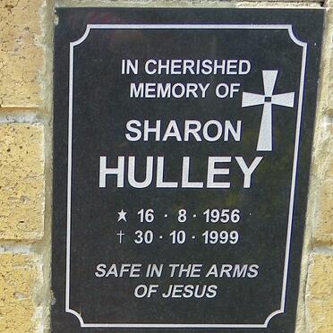 HULLEY Sharon 1956-1999