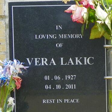 LAKIC Vera 1927-2011