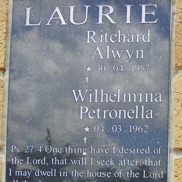 LAURIE Ritchard Alwyn 1957- &amp; Wilhelmina Petronella 1962-