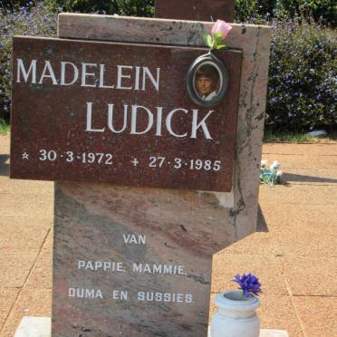 LUDICK Madelein 1972-1985