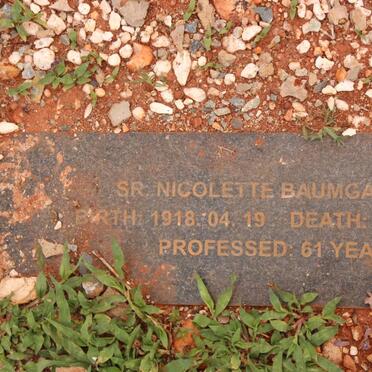 BAUMGARTNER Nicolette 1918-2011