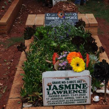 LAWRENCE Yesmien 1947-2020