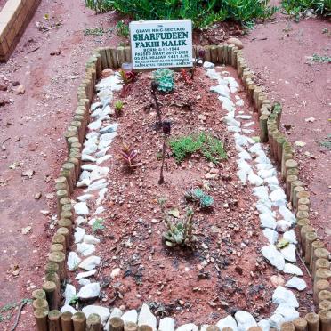 MALIK Sharfudeen Fakhi 1944-2020