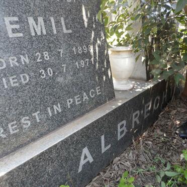 ALBRECHT Emil 1898-1971