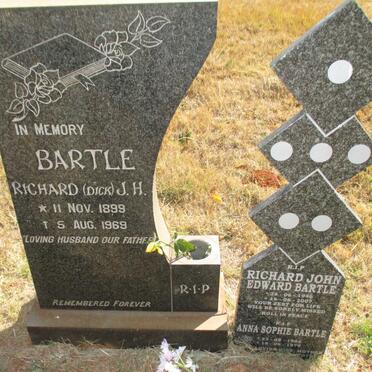 BARTLE Richard J.H. 1899-1969 & Anne Sophie 1904-1979 :: BARTLE Richard John Edward 1946-2007