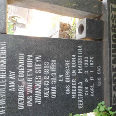 BADENHORST Johannes Steyn 1893-1969 &amp; Gertruida Magrietha 1903-1975