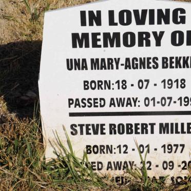 BEKKER Una Mary-Agnes 1918-1997 :: MILLER Steve Robert 1977-2019
