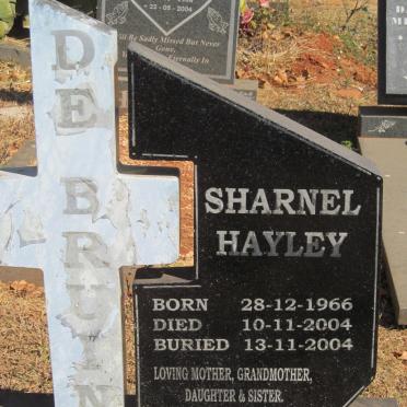 BEER Sharnel Hayley, de 1966-2004