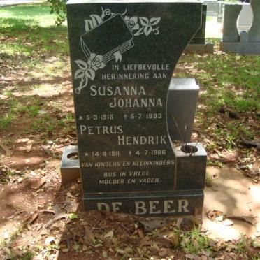 BEER Petrus Hendrik, de 1911-1986 &amp; Susanna Johanna 1916-1983