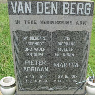 BERG Pieter Adriaan, van den 1914-1988 &amp; Martha 1917-1996