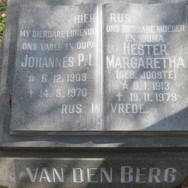 BERG Johannes P.L., van den 1909-1970 &amp; Hester Margaretha JOOSTE 1913-1979