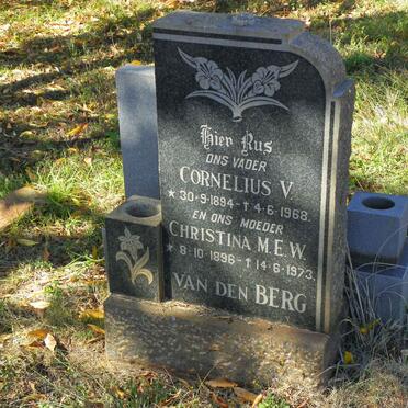 BERG Cornelius V., van den 1894-1968 &amp; Christina M.E.W. 1896-1973