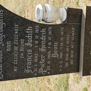 BERGH Francis Judith, van den 1942-1978 :: VAN DEN BERGH Pieter Hendrik 1960-1978 :: VAN DEN BERGH Deon 1961-1978