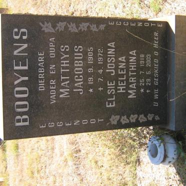 BOOYENS Matthys Jacobus 1905-1972 &amp; Elsie Josina Helena Marthina 1918-2003