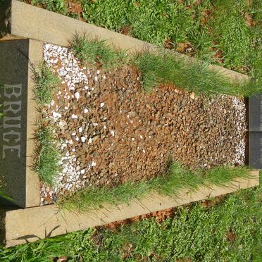 BRUCE Violet Emiley -1974 :: BRUCE Billy -1944