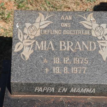 BRAND Mia 1975-1977