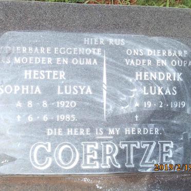 COERTZE Hendrik Lukas 1919- &amp; Hester Sophia Lusya 1920-1985