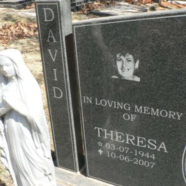 DAVID Theresa 1944-2007
