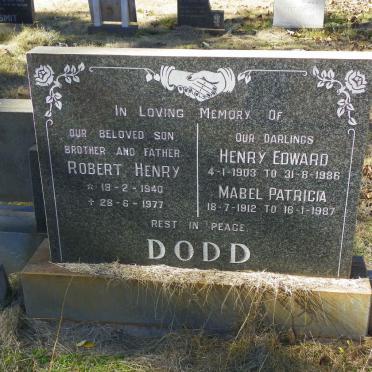 DODD Henry Edward 1903-1986 &amp; Mabel Patricia 1912-1987 :: DODD Robert Henry 1940-1977