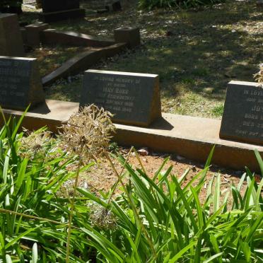 EMSLIE Alice Winefred 1901-1968 :: EMSLIE Joy 1940-1959 :: ROBB May nee STIDWORTHY 1899-1949
