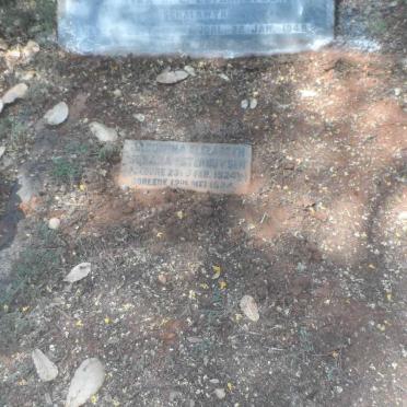 ESTERHUYSEN Hester J.E. nee SCHALKWYK -1948 :: ESTERHUYSEN Jacomina Elizabeth Susana 1924-1924 :: ESTERHUYSEN Jacoba Cornelia 1927-1927